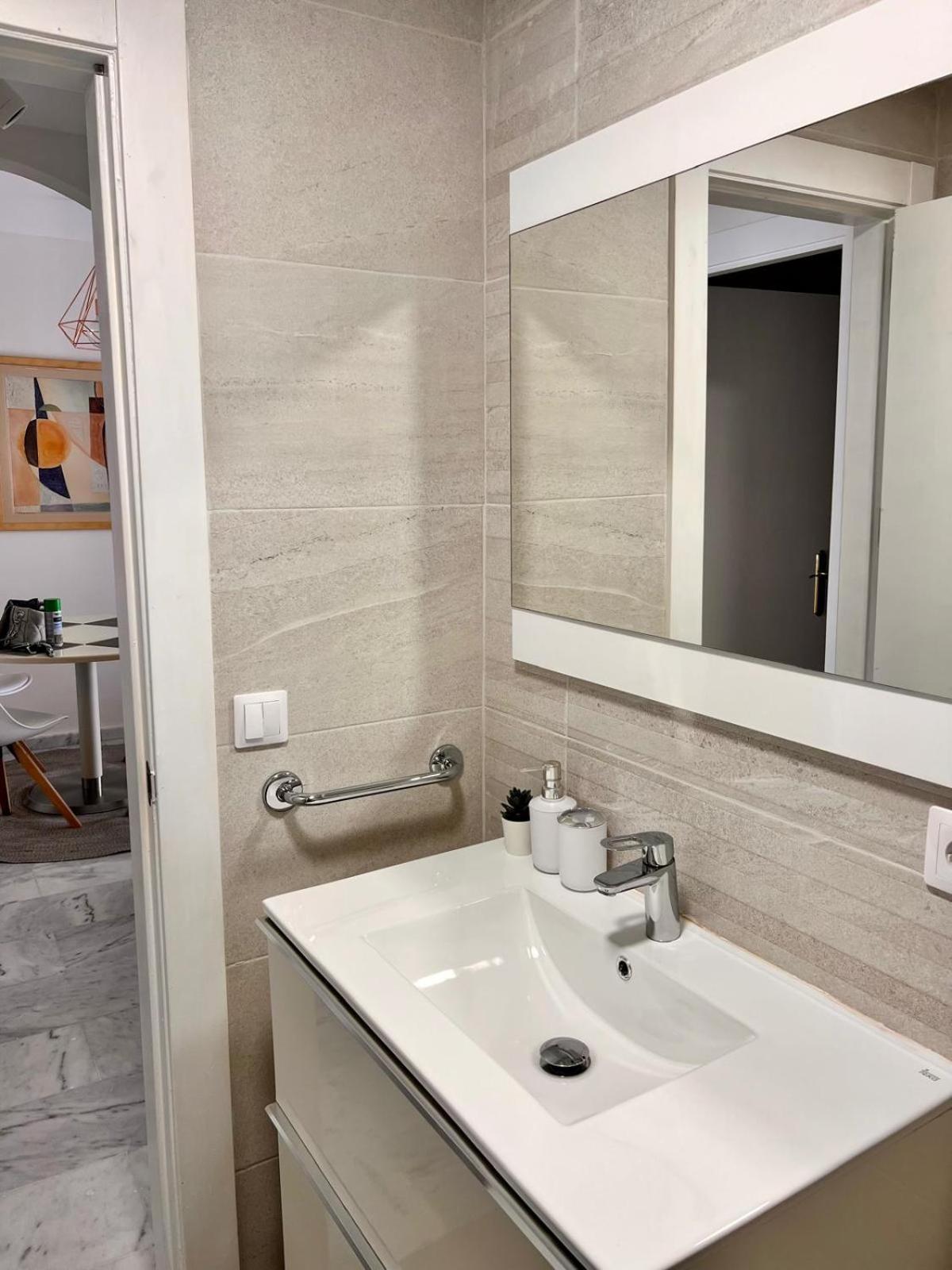 Apartment Sea Breeze - Apartamento Brisas Del Mar Benalmadena Bagian luar foto